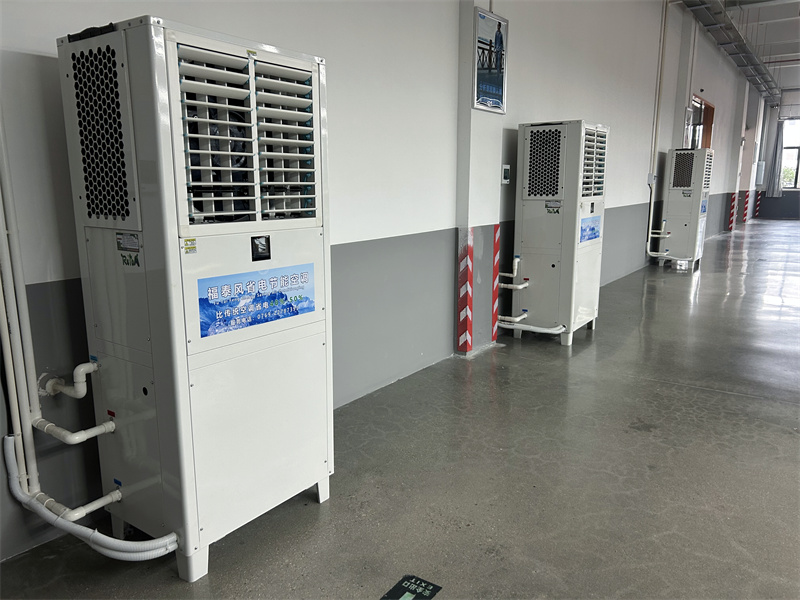 浙江服裝廠降溫措施！